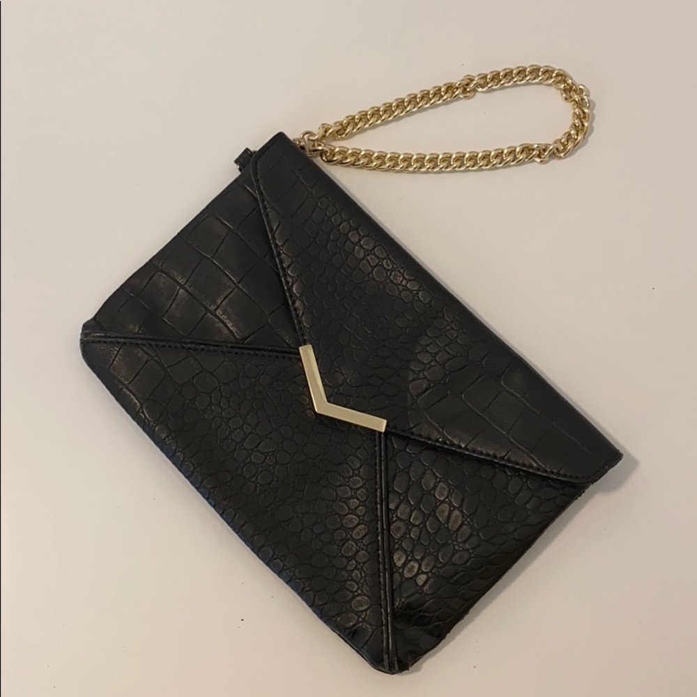 Express croco clutch with wrist chain